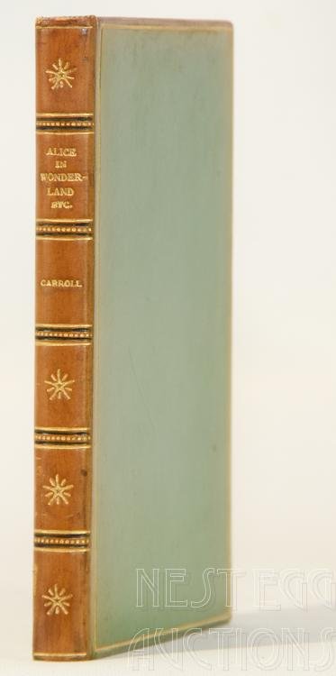 Lewis Carroll Alice In Wonderland: Lewis Carroll's classic Alice in Wonderland (and etc.) 1930 Edition. Alice in Wonderland with The Hunting of The Snark and Poems from Sylvie & Bruno. Published in New York by E.P. Dutt