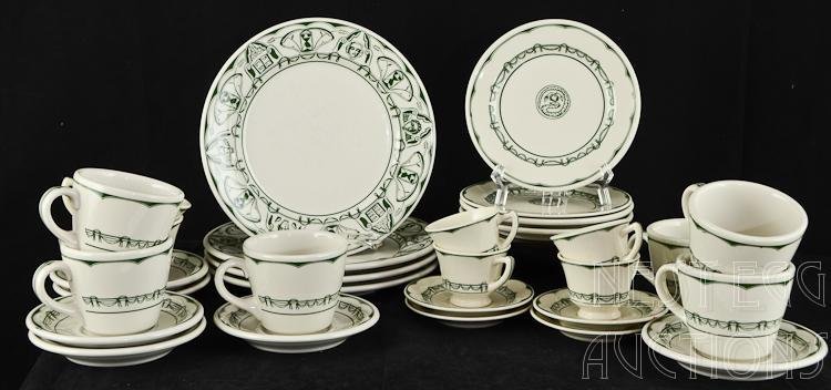 Yale University Jonathan Edwards College 30 pc China: Yale University, Jonathan Edwards Residential College, located in New Haven Connecticut dining hall china. Produced by Syracuse China, this set includes: 6 Coffee Cups 2 Teacups 4 Demitasse cups 6 Sau