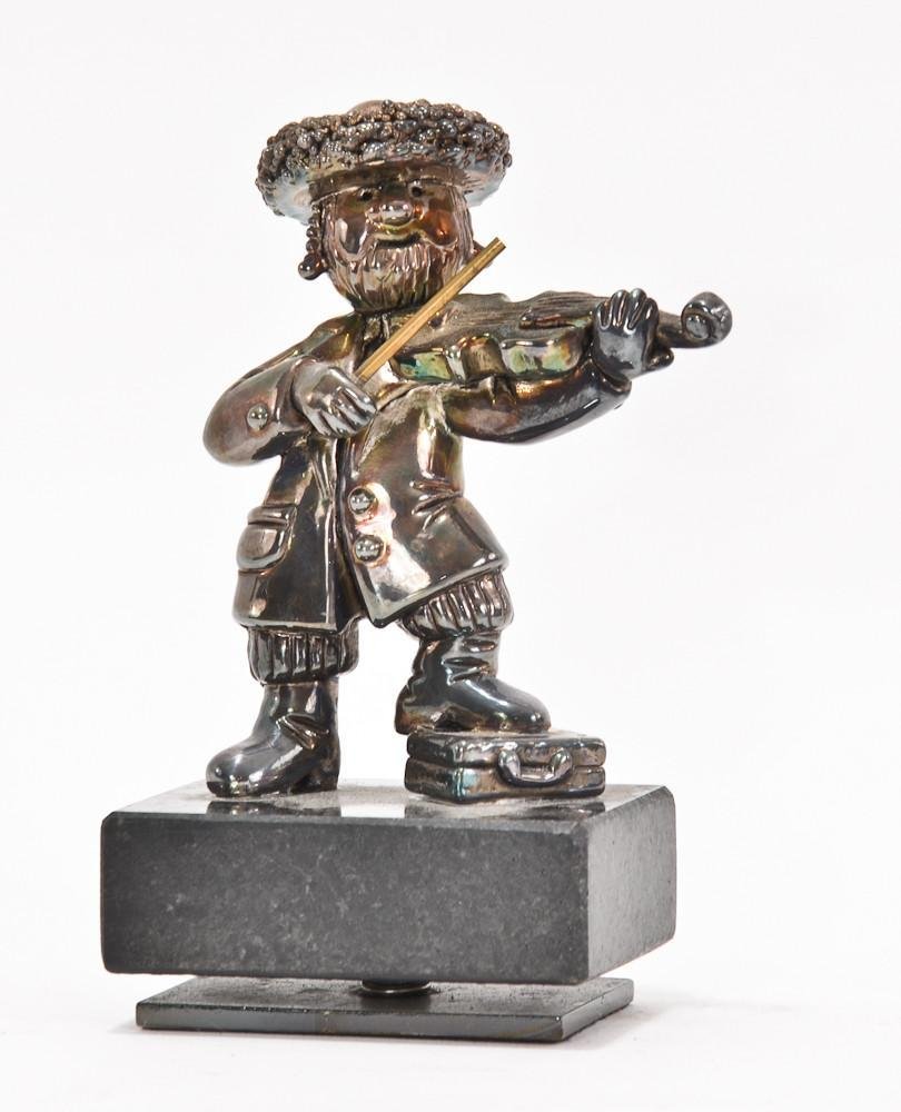 Sterling silver Frank Meisler fiddler sculpture: 5" tall, tarnished, excellent condition, jiggly base. Marked 925 Israel.