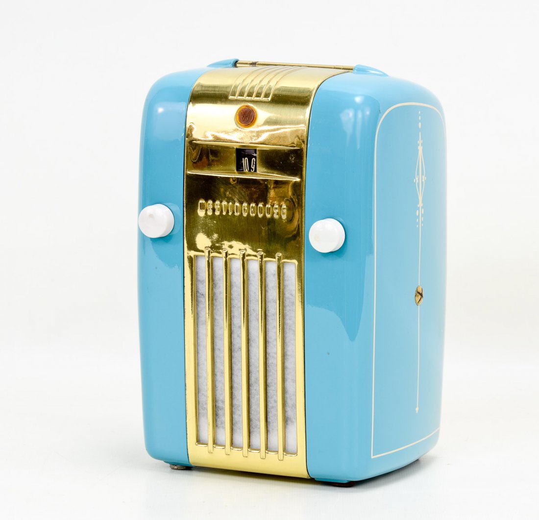Westinghouse H-126 Little Jewel Radio (1 of 6)