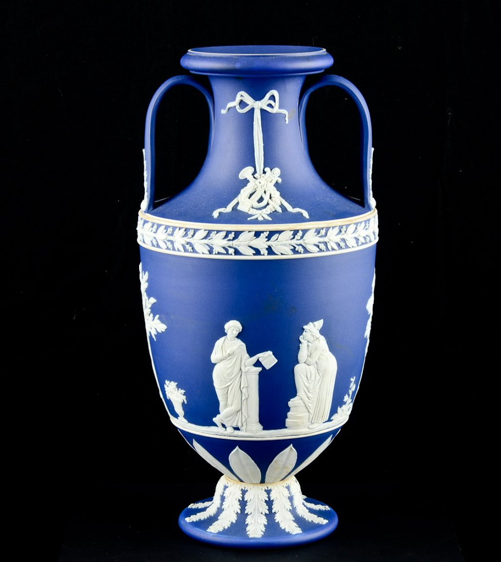 Large Wedgwood Jasperware Vase (1 of 4)