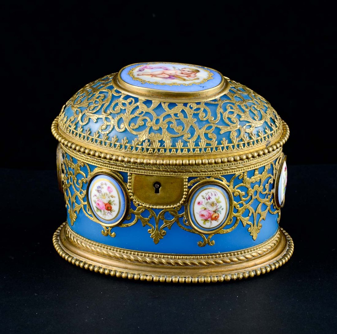 French Opaline Glass Jewelry Casket (1 of 6)