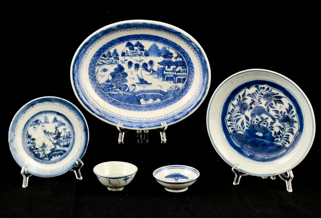Four pieces Chinese Canton Porcelain (1 of 9)