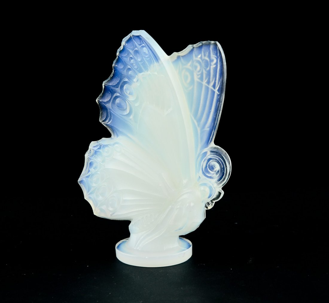 Sabino Paris Art Glass Butterfly: Opalescent glass butterfly signed in two places. 6" tall, no chips, cracks, or damage.