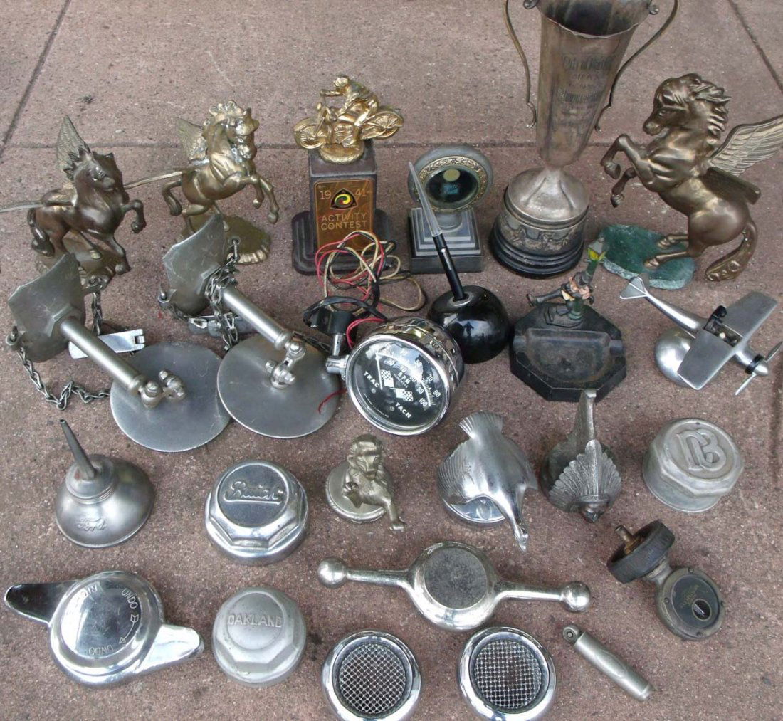 Mascots, trophies, mirrors, (1 of 1)