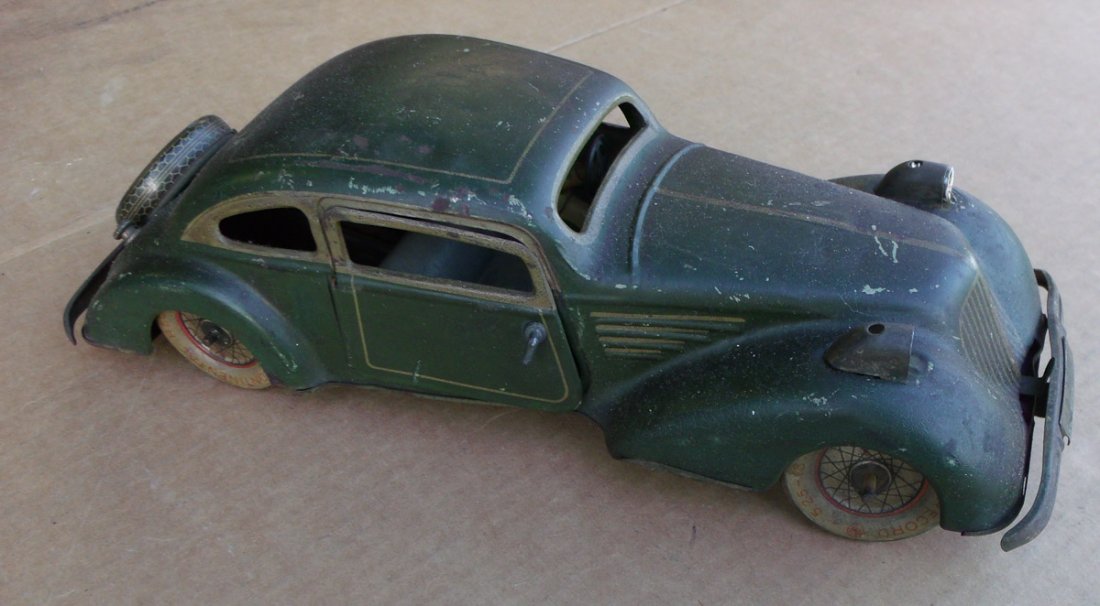 German tin toy car (1 of 1)