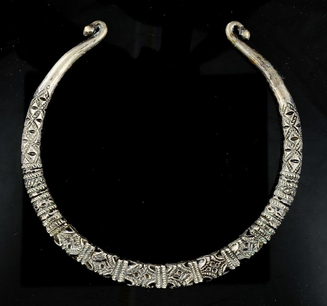 A Silver Neck Torque (1 of 1)