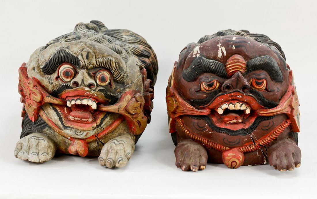 Pair of Asian Foo Dog carvings (1 of 10)