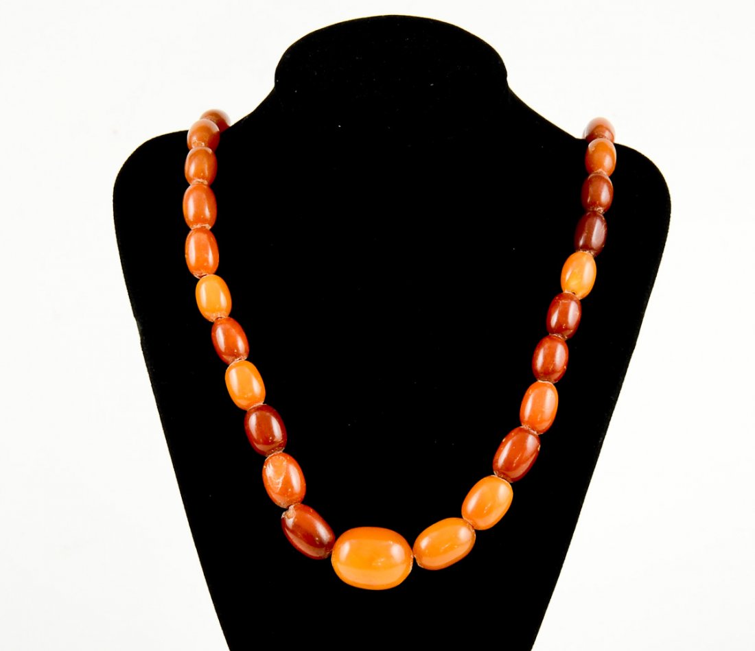 Baltic  Amber Bead Necklace (1 of 2)