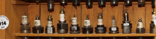 Lot of 12 early spark plugs: Lot of 12 early spark plugs