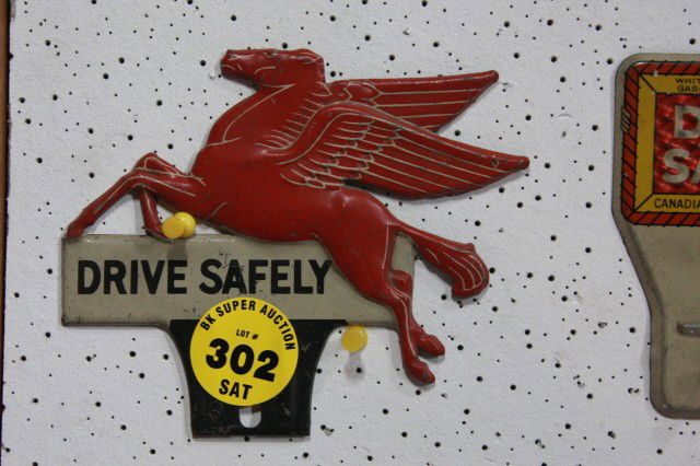 Drive Safely (Mobil) plate attachment: Drive Safely (Mobil) plate attachment