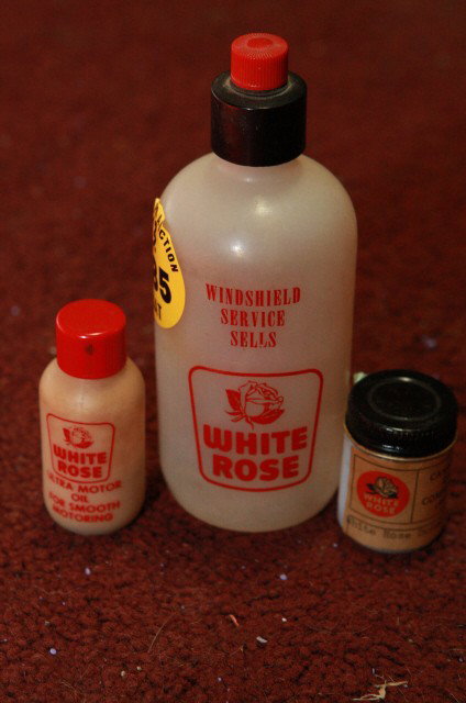 Windshield washer bottle x 3: Windshield washer bottle x 3