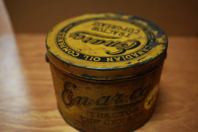 En-ar-co tractor cup grease tin: En-ar-co tractor cup grease tin