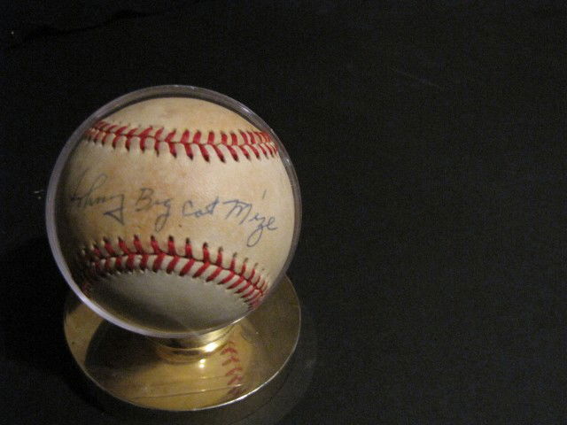 Autographed baseball: Johnny Big Cat Mize Rawlings Official American ball
