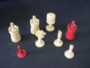 Ivory chess pieces: Ivory ca. 1890