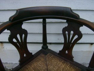 Centennial corner chair: Nice Chippendale copy