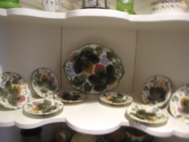 Majolica 9 pc. ice cream set: Majolica 9 pc. ice cream set
