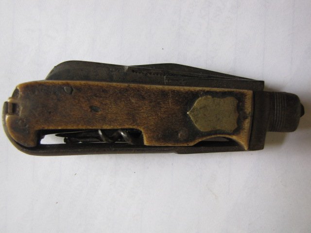 Early knife, Swiss Army style, 3 blade: Early knife, Swiss Army style, 3 blades, 3 tools