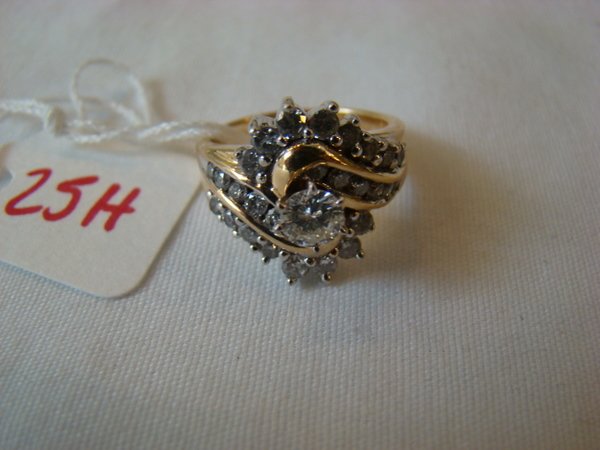 LADIES 14KT YELLOW GOLD AND DIAMOND COCKTAIL RING - 2