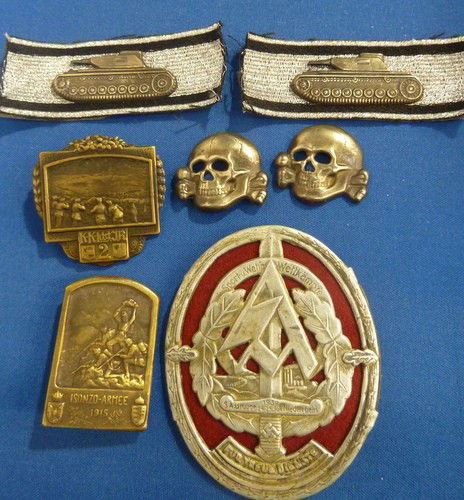 LOT OF 7 GERMAN ANTIQUE MEDALS AND BADGES: LOT OF 7 GERMAN ANTIQUE MEDALS AND BADGES