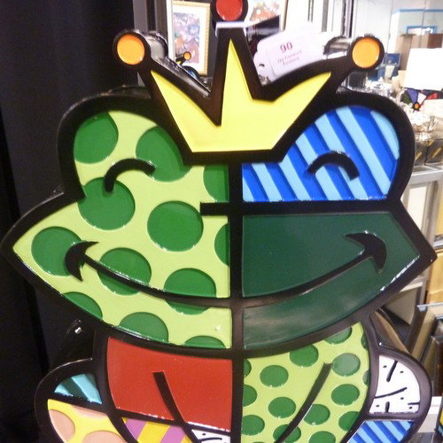 ROMERO BRITTO LARGE FROG GARDEN SCULPTURE: ROMERO BRITTO LARGE FROG GARDEN SCULPTURE approx 17"tall;new in box