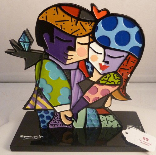 ROMERO BRITTO SCULPTURE "YOUNG LOVE: ROMERO BRITTO SCULPTURE "YOUNG LOVE approx 7"tall; new in box