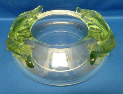 LALIQUE BAMAKO LIZARD COUPE: LALIQUE BAMAKO LIZARD COUPE approx 9" diameter;excellent condition we can recommend local shippers