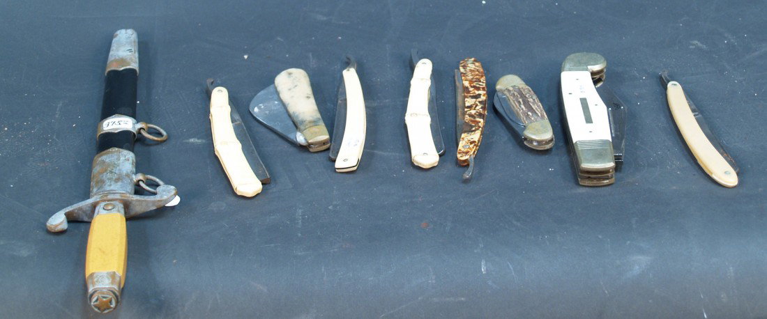 Lot Of Early Items: Razors, Knives & Dagger: Lot Of Early Items: 5 - straight razors, 3 - pocket knives & 1 - Russian dagger