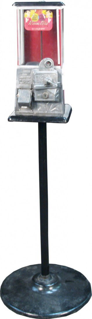 1 Cent Vintage The Master Bulk Vending Machine c19: 1 Cent Vintage The Master Bulk Vending Machine c1923 by Norris MFG. Co. on base w/ keys