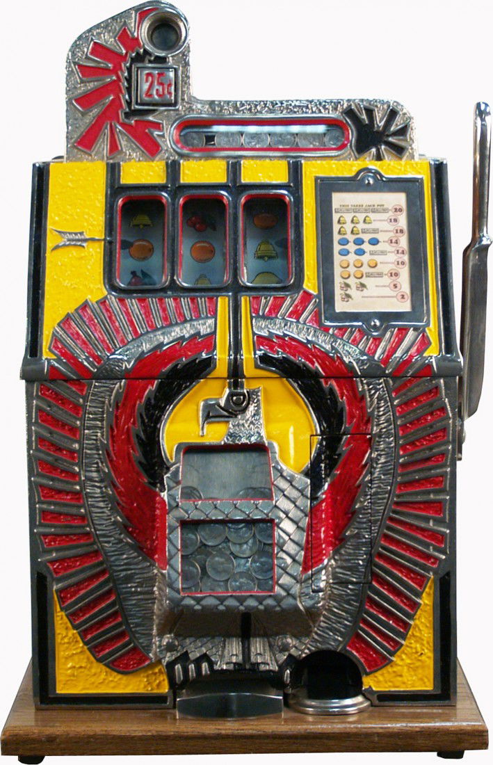 25 Cent Mills War Eagle Jackpot Slot Machine c1931: 25 Cent Mills War Eagle Jackpot Slot Machine c1931, restored w/ keys