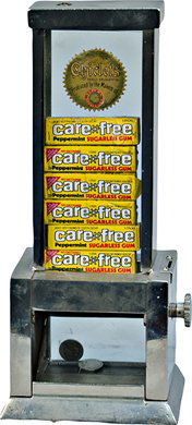 5 Cent Northwestern Corp. "Sellall Gum Vender or S: 5 Cent Northwestern Corp. "Sellall Gum Vender or Sellall Mint Vender" 1-Column Package Vending Machine c1925, the machine could vend either gum packs or mint packs, in excellent condition w/ key - 5"w