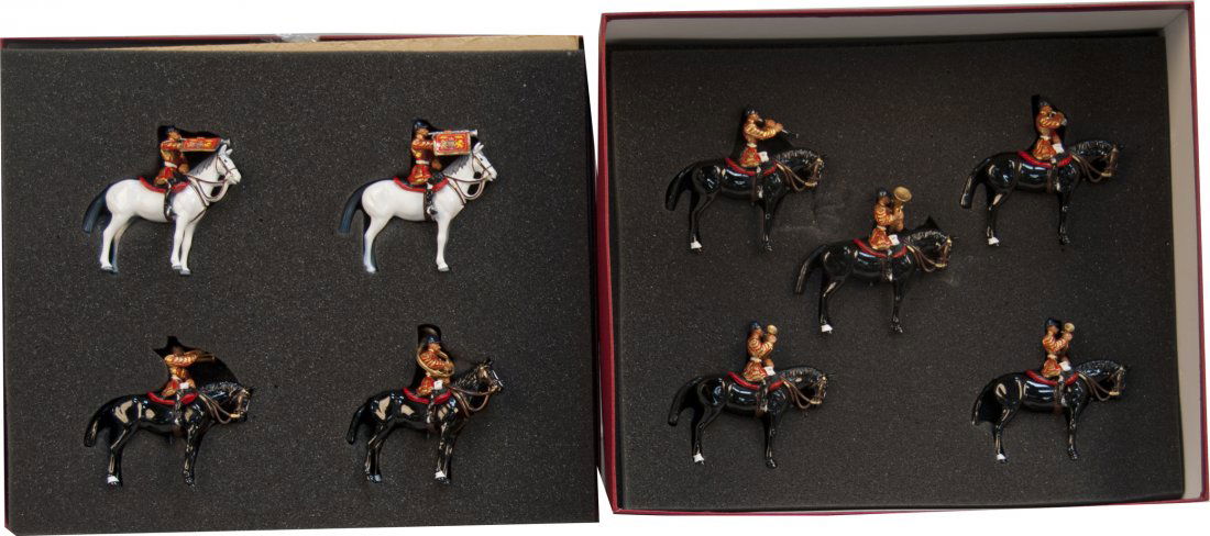Lot of 15 W. Britain Special Collectors Edition To: Lot Of 14 W. Britain Special Collectors Edition Toy Soldier Sets In Red Boxes: 1 - #00075 Scots Greys, 1 - #00083 Imperial Cadet Corps, 1 - #00158 Fokker Dr 1 w/ Manfred & Lothair, 2 - #00074 Mounted