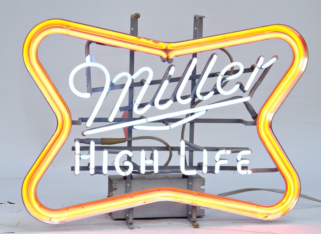 Miller High Life Logo Neon Beer Sign: Miller High Life Logo Neon Beer Sign - 26" x 20"