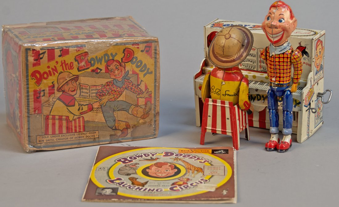 Lot of 2 - Howdy Doody Collectible Items:: Lot of 2 - Howdy Doody Collectible Items: 1 - Howdy Doody & Bob Smith Band, Unique Art, USA, litho. tin - 7" x 8"h. Peanut galley picture on back of piano, in great condition w/ O.B. & - Howdy Doody's