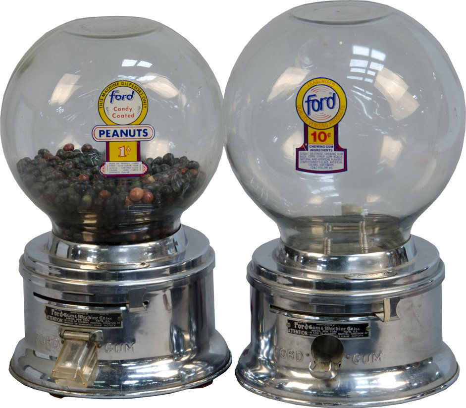 Lot of 2 Ford Gum & Machine Co. Countertop Vending Mach: Lot of 2 Ford Gum & Machine Co. Countertop Vending Machines: 1- 1 Cent "Ford Gum" No. P004773 w/ "Ford Candy Coated Peanuts" decal & 1- 10 Cent "Ford Gum" No. 038676 w/ Ford Chewing Gum decal w/ padlo