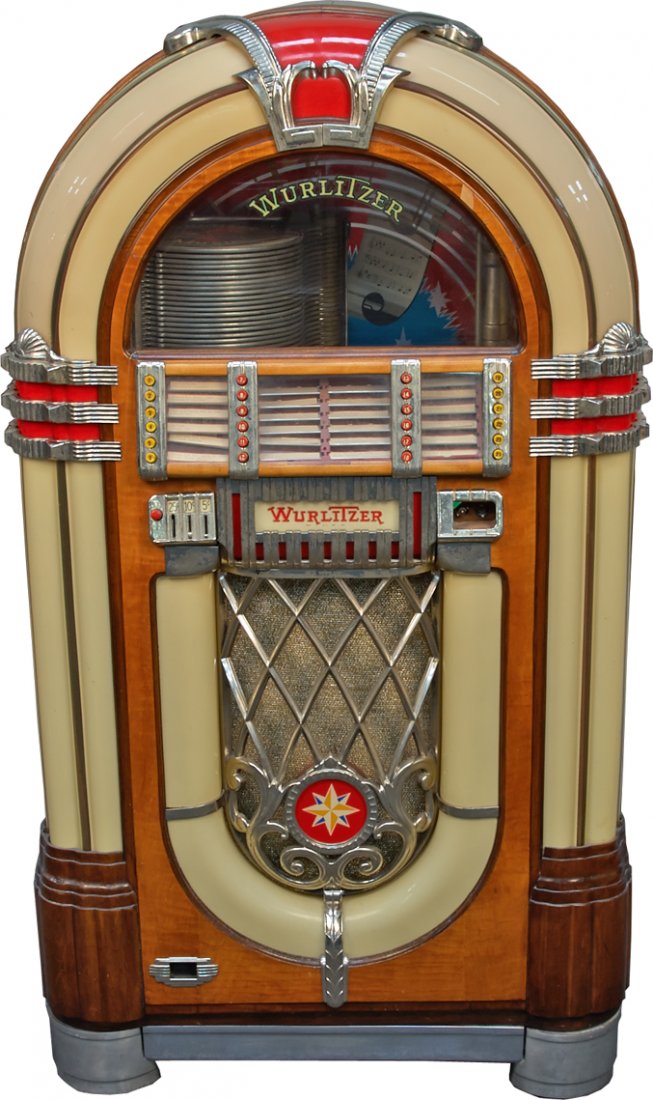 Wurlitzer Model 1015 Bubbler Phonograph Jukebox: Wurlitzer Model 1015 Bubbler Phonograph Jukebox c1946, Plays 24 78 RPM records, Multi-Selector, Original condition/Unrestored