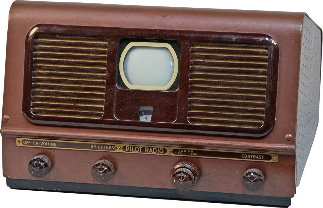 Vintage Pilot Radio Model TV-37 "Candid" Tabletop: Vintage Pilot Radio Model TV-37 "Candid" Tabletop Television, One of the 1st commerical television sets c1949, Screen is 3" x 2", Set for cable, Knobs for volume/power, brightness, contrast and tuner