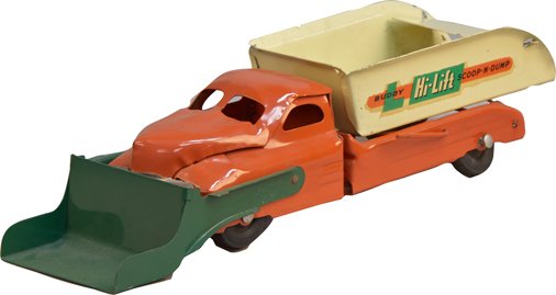 Vintage Buddy "L" Hi-Lift Scoop -N- Dump Truck: Vintage Buddy "L" Hi-Lift Scoop -N- Dump Truck - 16"l.