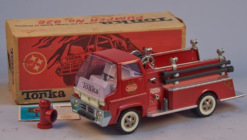 Vintage Tonka Toys No. 926 Pumper Truck c1962: Vintage Tonka Toys No. 926 Pumper Truck c1962 w/ O.B. - 16"l.