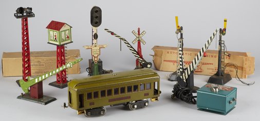 Lot of 11 - Vintage Misc. Lionel Trains & Marx, USA, Tr: Lot of 11 - Vintage Misc. Lionel Trains & Marx, USA, Train Set Items, including: Lionel No. 337 Pullman (light olive green w/ maroon trim) c1925, Marx No. 416-A Flood Light Tower in O.B., Marx Hobby T