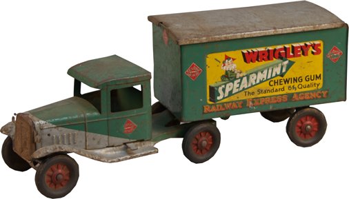 Vintage Buddy "L" Wrigley's Spearmint Railway Express: Vintage Buddy "L" Wrigley's Spearmint Railway Express Truck & Trailer c1938, headlights and wiring missing, needs work - 24"l