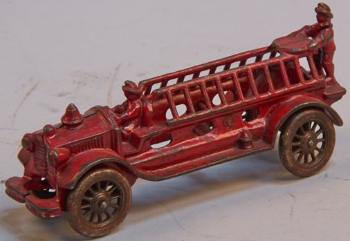 Early A.C. Williams Cast-Iron Hook & Ladder Fire Truck: Early A.C. Williams Cast-Iron Hook & Ladder Fire Truck c1920s - 7-1/2"l
