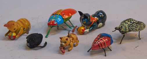 Lot of 7 - Vintage Misc. Litho. Tin & Flocking Wind-Up: Lot of 7 - Vintage Misc. Litho. Tin & Flocking Wind-Up Toys, including: cats, dog & bugs, majority are Made in Japan