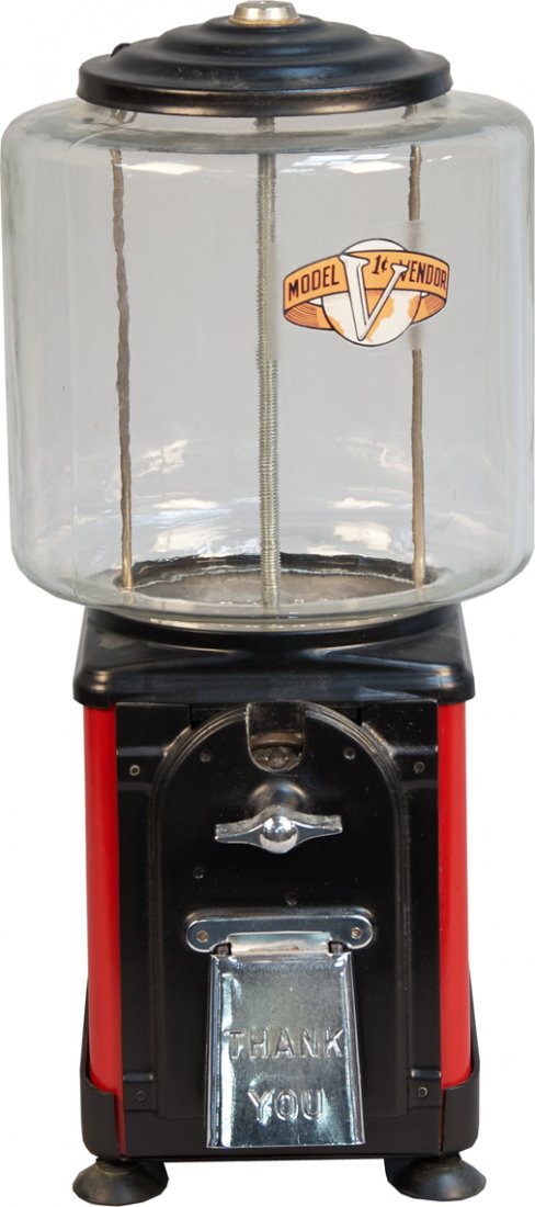 1 Cent Victor Vending Corp. "Topper" Countertop Gumball: 1 Cent Victor Vending Corp. "Topper" Countertop Gumball Vending Machine w/ "Model V Vendor" decal, Large capacity cylinder glass globe c1950 w/ key