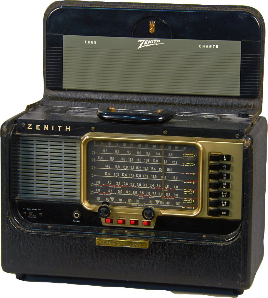 Zenith Trans-Oceanic Model 8600 Sliderule Dial Radio: Zenith Trans-Oceanic Model 8600 Sliderule Dial Radio, Leatherette case, Multiband push button/knobs, "Wave-magnet", Made in Canada