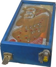 5 Cent "Baby" Leland Of The Aristocrat Line Pinball: 5 Cent "Baby" Leland Of The Aristocrat Line Counter Tabletop Pinball Game w/ metal balls c1933, Made by Stoner MFG. Corp. Aurora, Ill. for Chicago Coin, Pin field w/ horeshoes playing field w/ key
