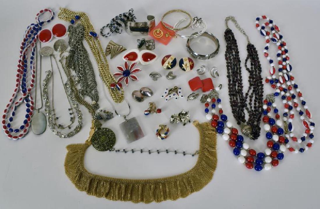 Collection Of Costume Jewelry (1 of 4)