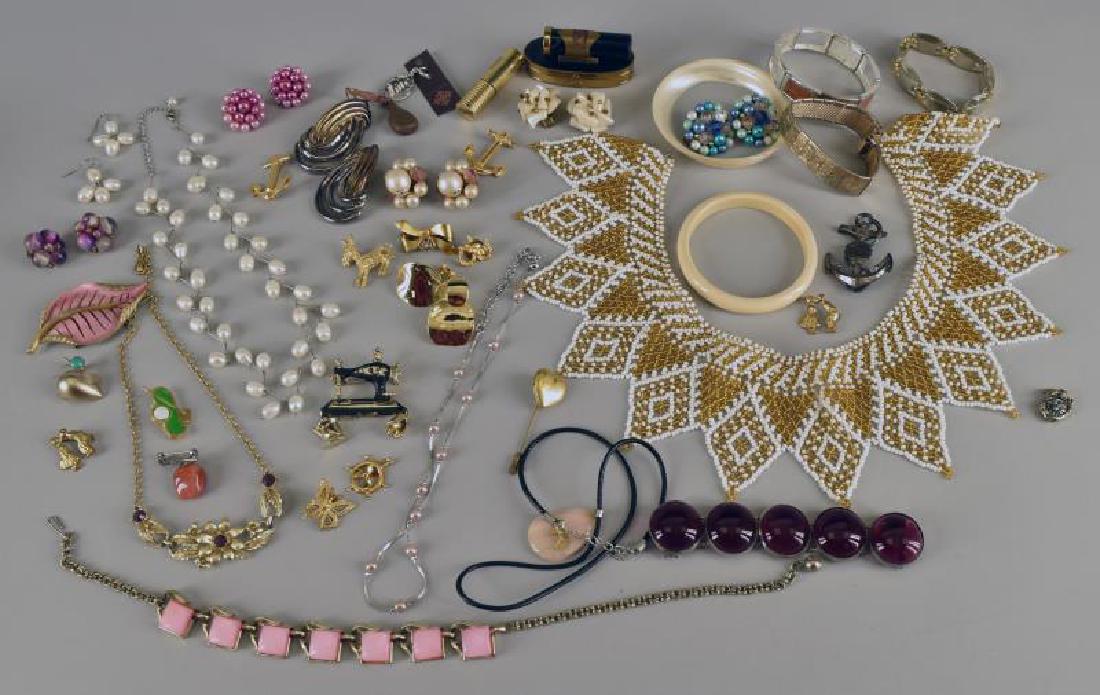 Group Of Costume Jewelry (1 of 3)