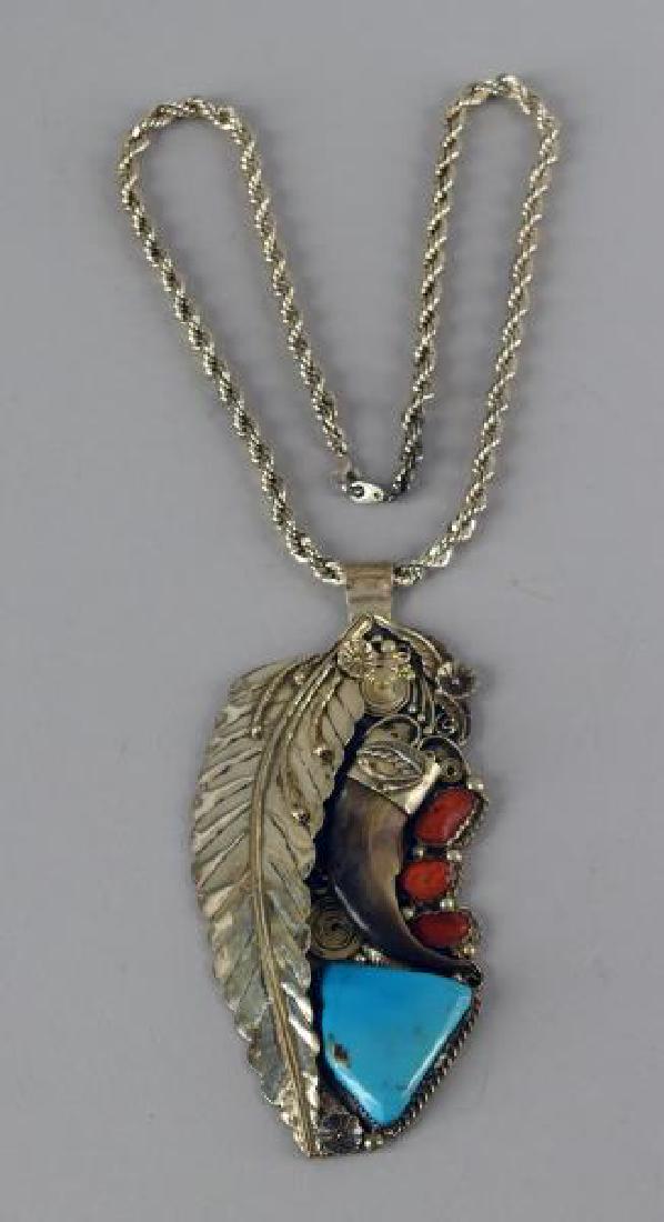 Lil Beaver Native American Southwester Necklace (1 of 5)