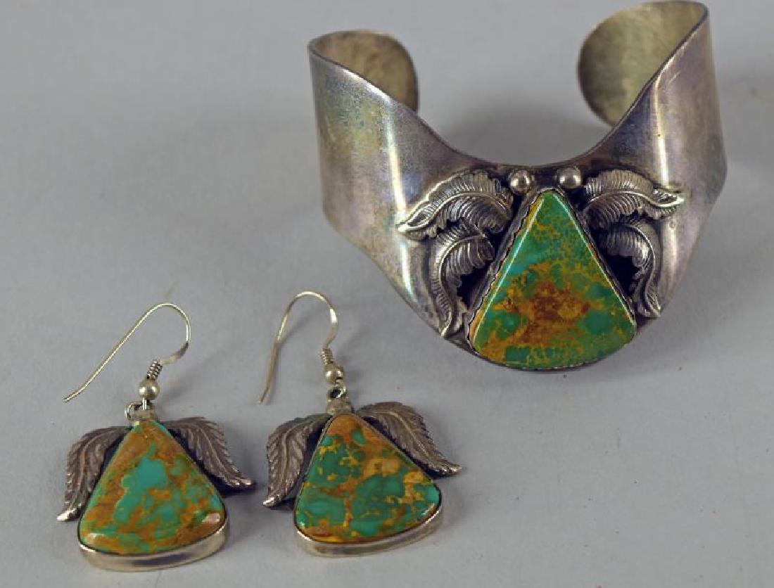 Kaysu Navajo Turquoise Bracelet & Earrings (1 of 6)